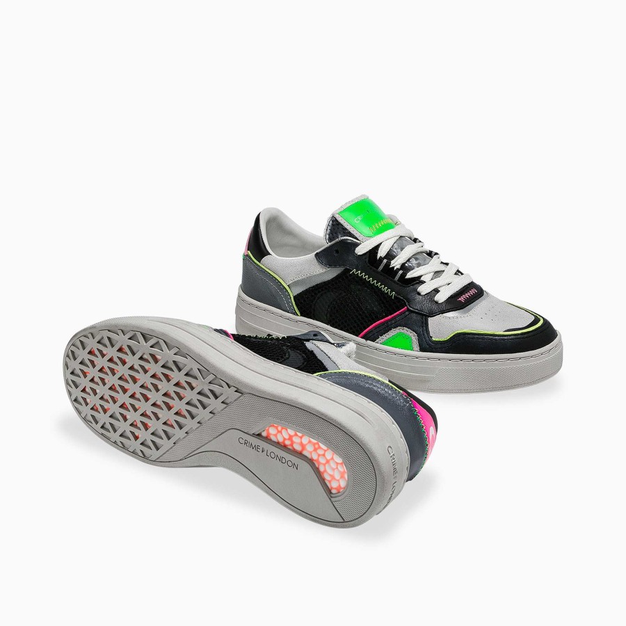 Woman Crime London | Low Top Off Court Black